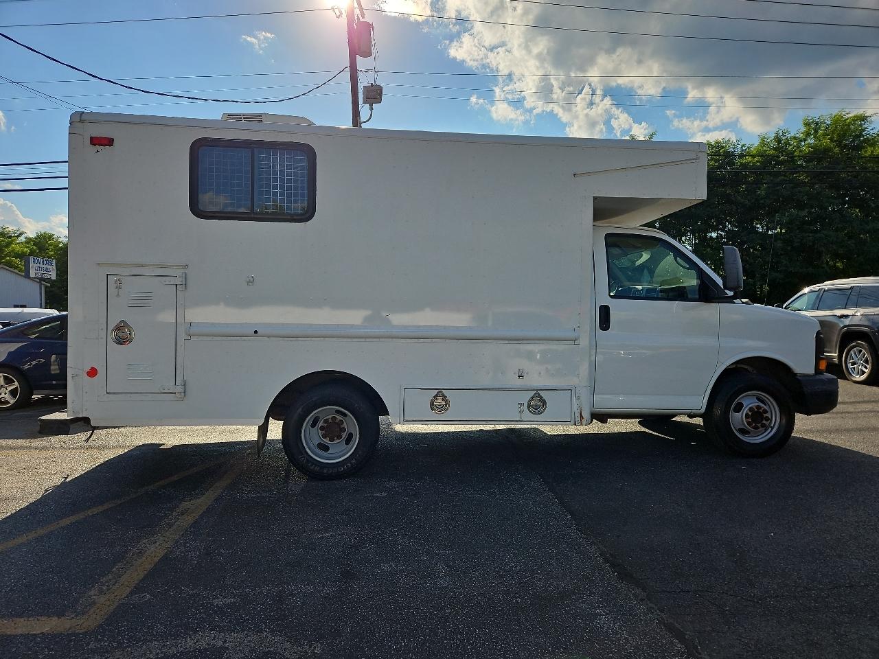 GMC Savana G3500 2009