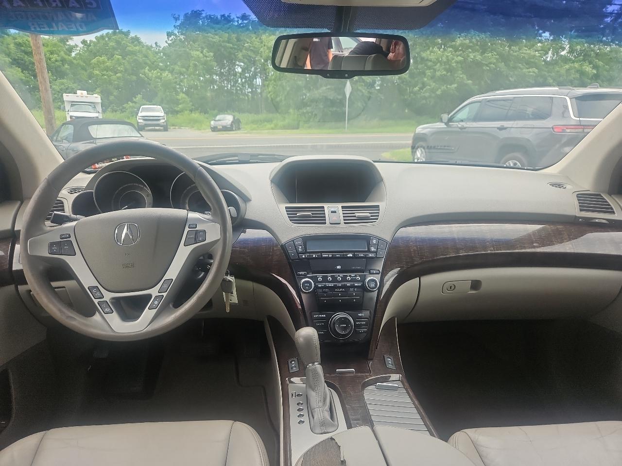 Acura MDX 6-Spd AT w/Tech Package 2012