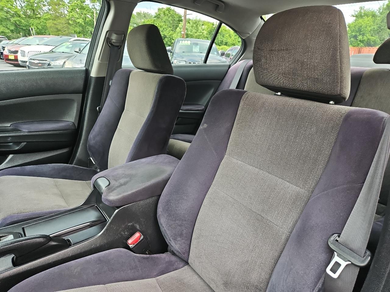 Honda Accord LX sedan AT 2008