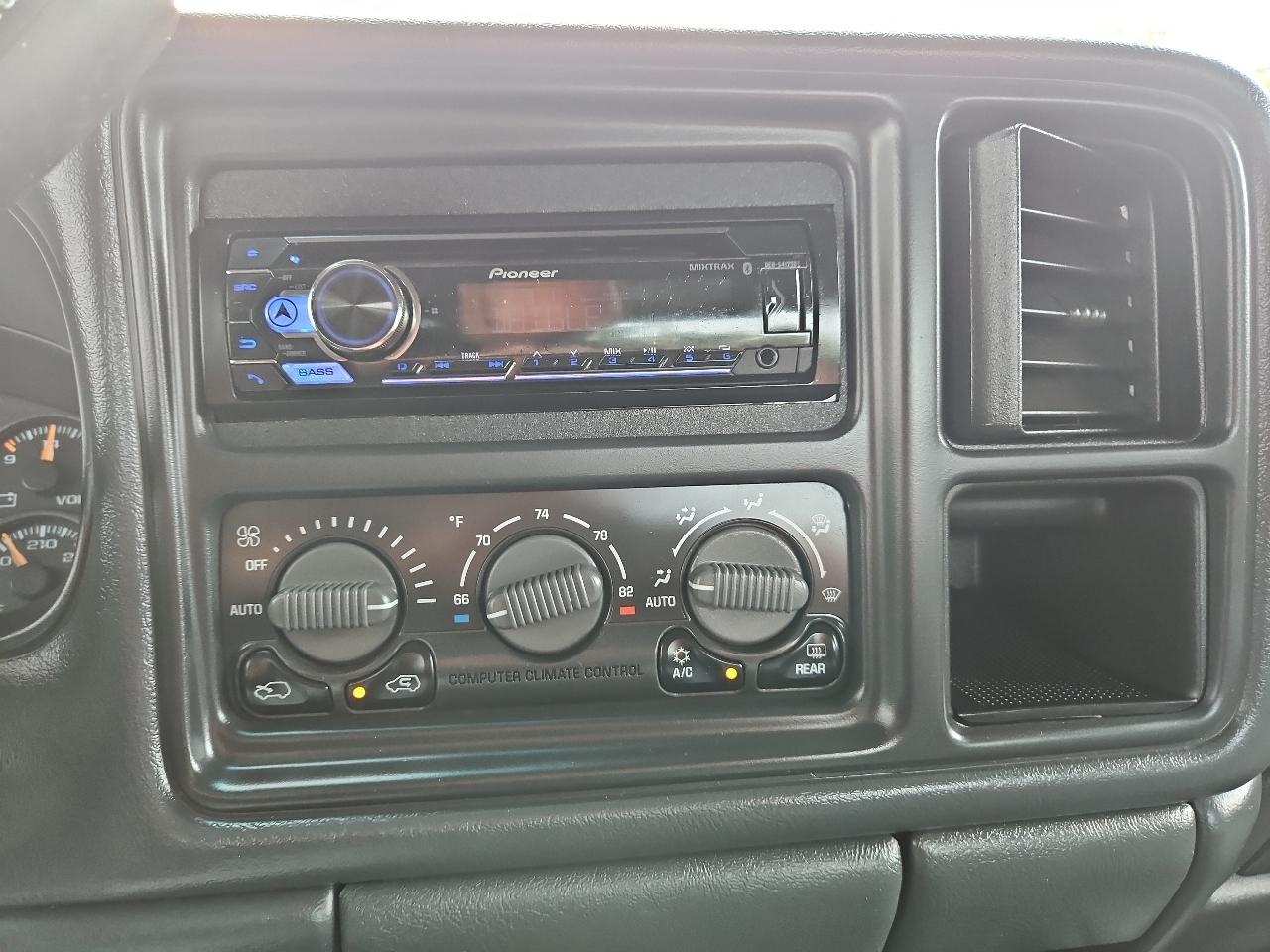 GMC Sierra 2500HD SL Crew Cab Short Bed 4WD 2001