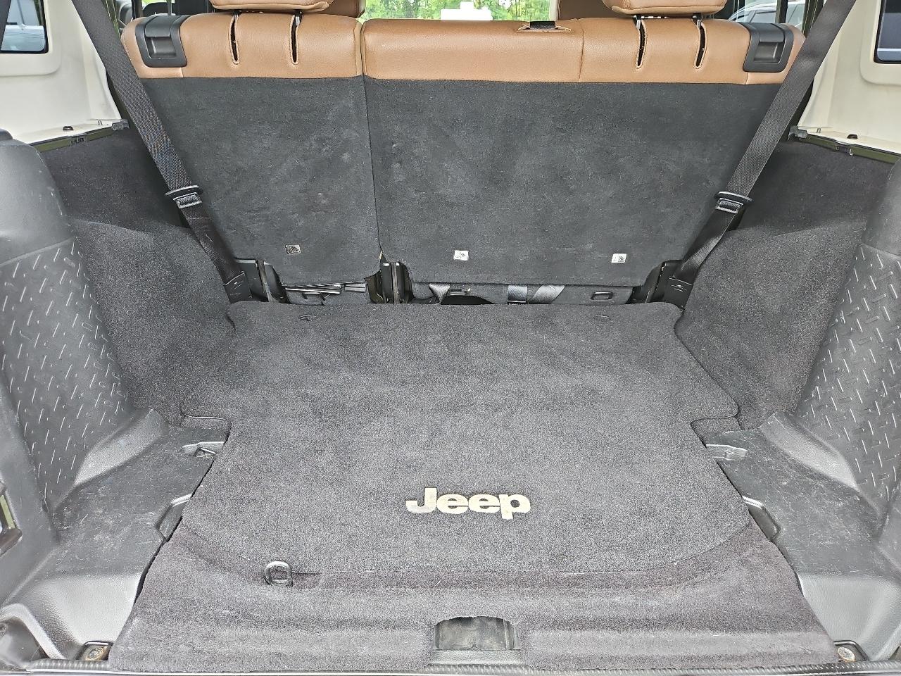 Jeep Wrangler Unlimited Sahara 4WD 2016