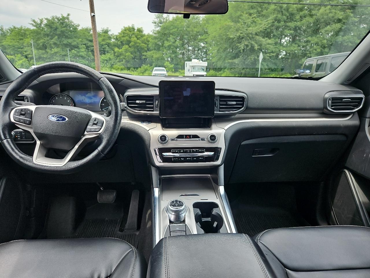 Ford Explorer XLT AWD 2022