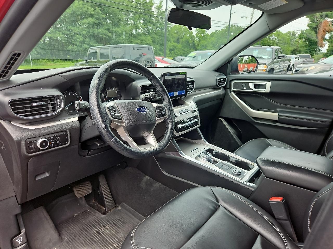 Ford Explorer XLT AWD 2022