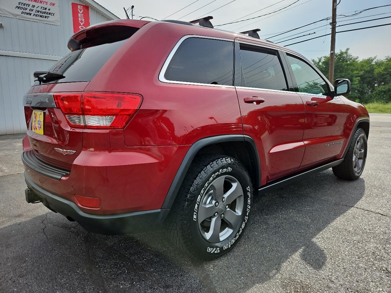 Jeep Grand Cherokee Laredo 4WD 2013