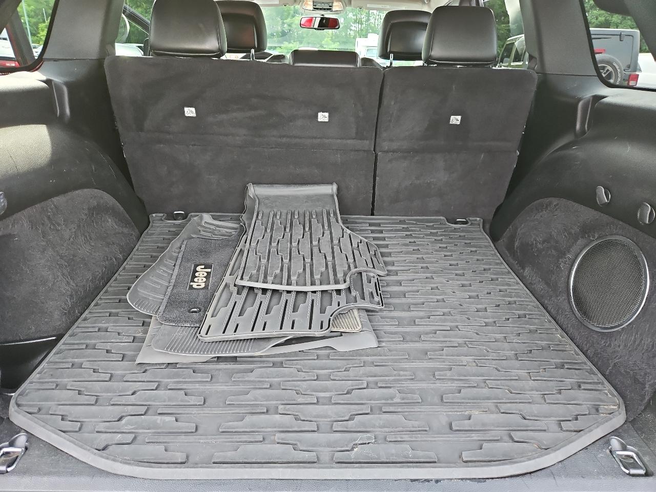Jeep Grand Cherokee Laredo 4WD 2013