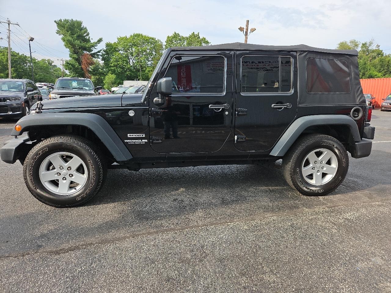Jeep Wrangler Unlimited Sport 4WD 2016
