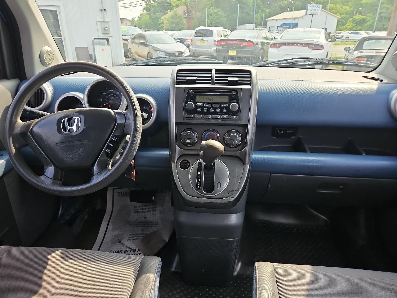 Honda Element EX 4WD AT w/ Front Side Airbags 2004