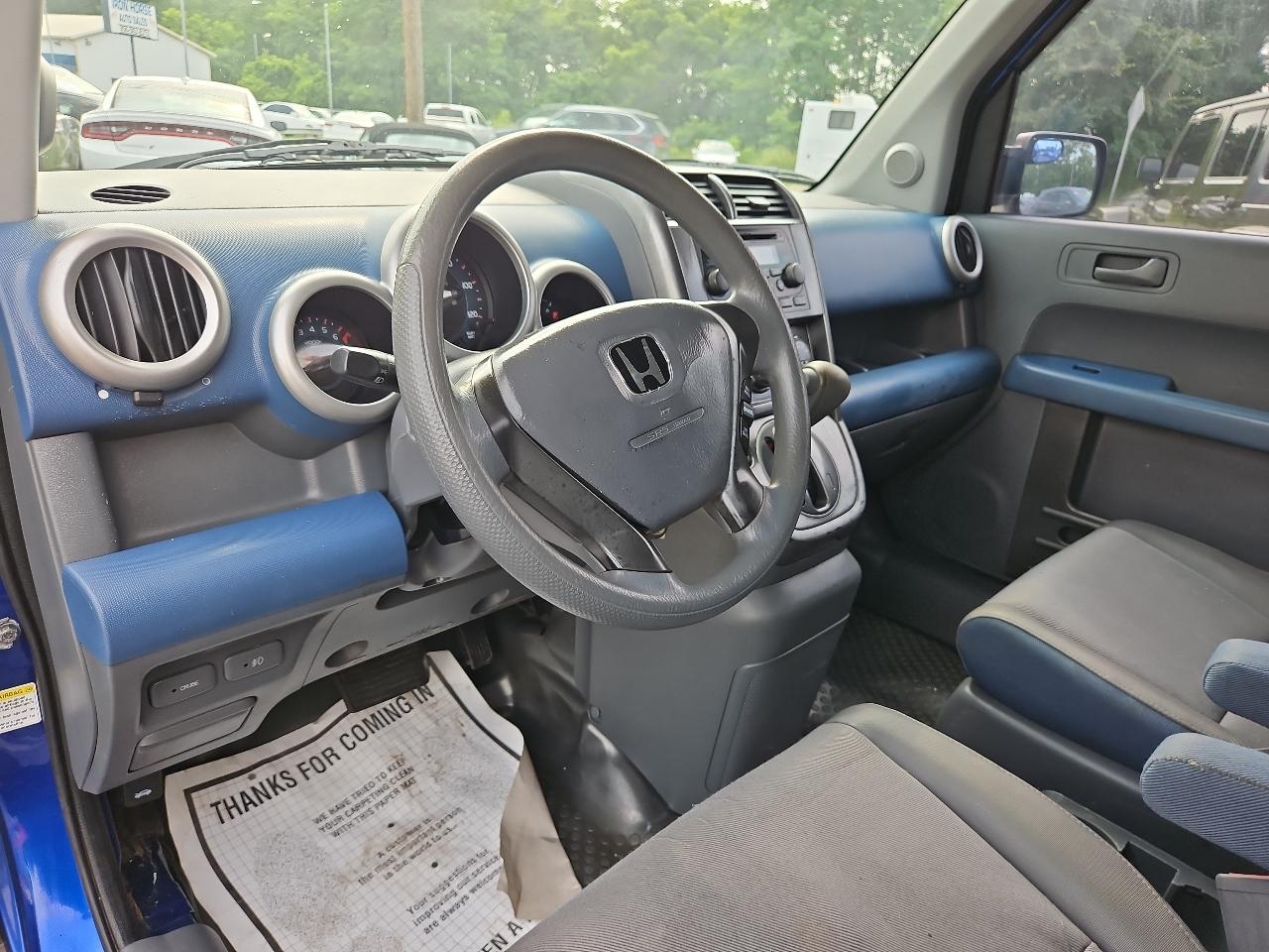 Honda Element EX 4WD AT w/ Front Side Airbags 2004