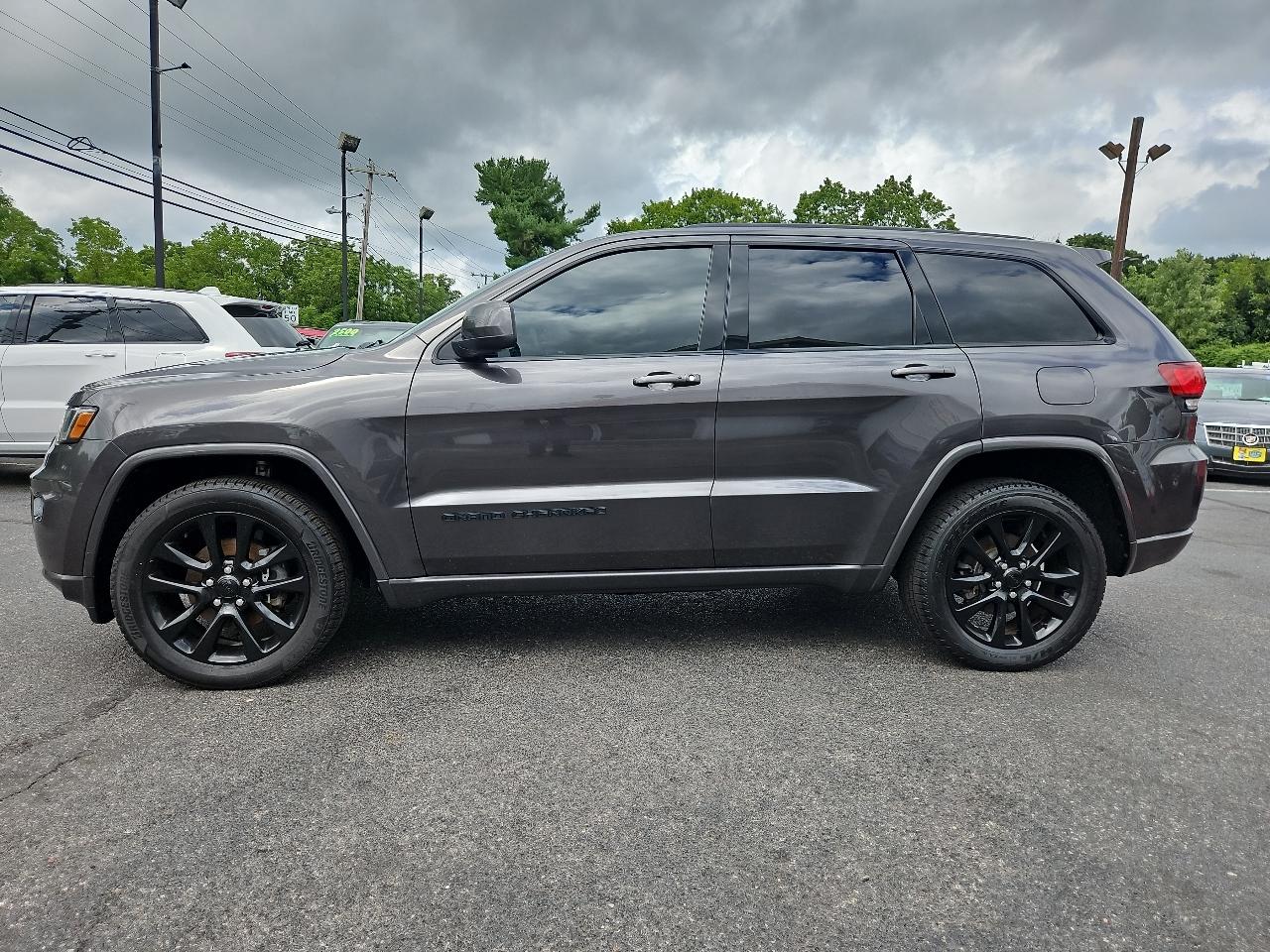 Jeep Grand Cherokee Laredo 4WD 2019