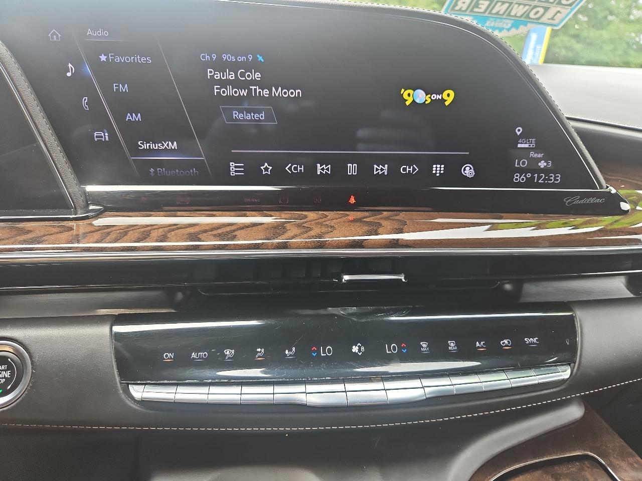 Cadillac Escalade ESV Sport Platinum AWD 2022