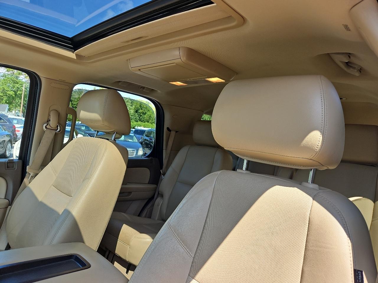 Chevrolet Tahoe LTZ 4WD 2013