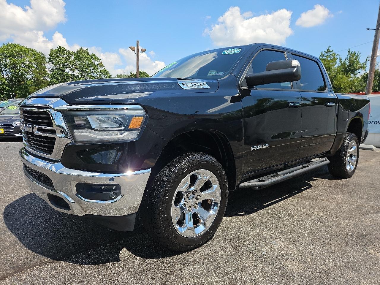 RAM 1500 Big Horn Crew Cab SWB 4WD 2019