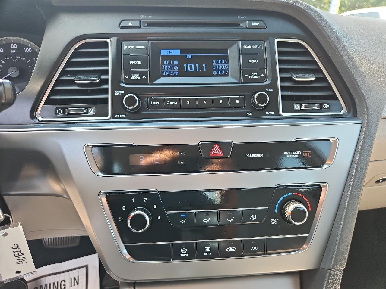 Hyundai Sonata SE 2015