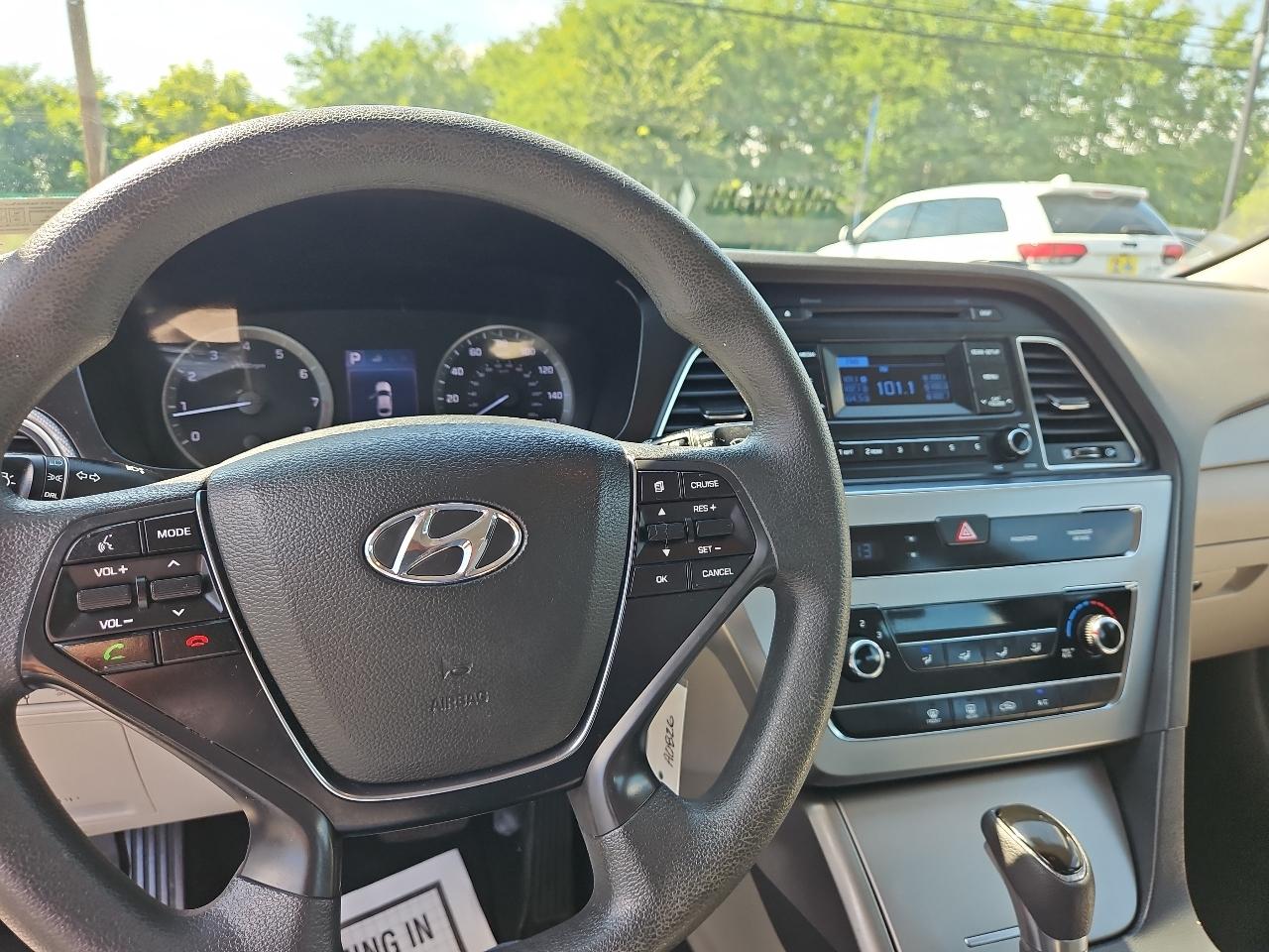 Hyundai Sonata SE 2015
