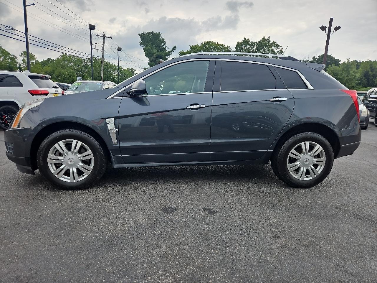 Cadillac SRX Luxury 2012