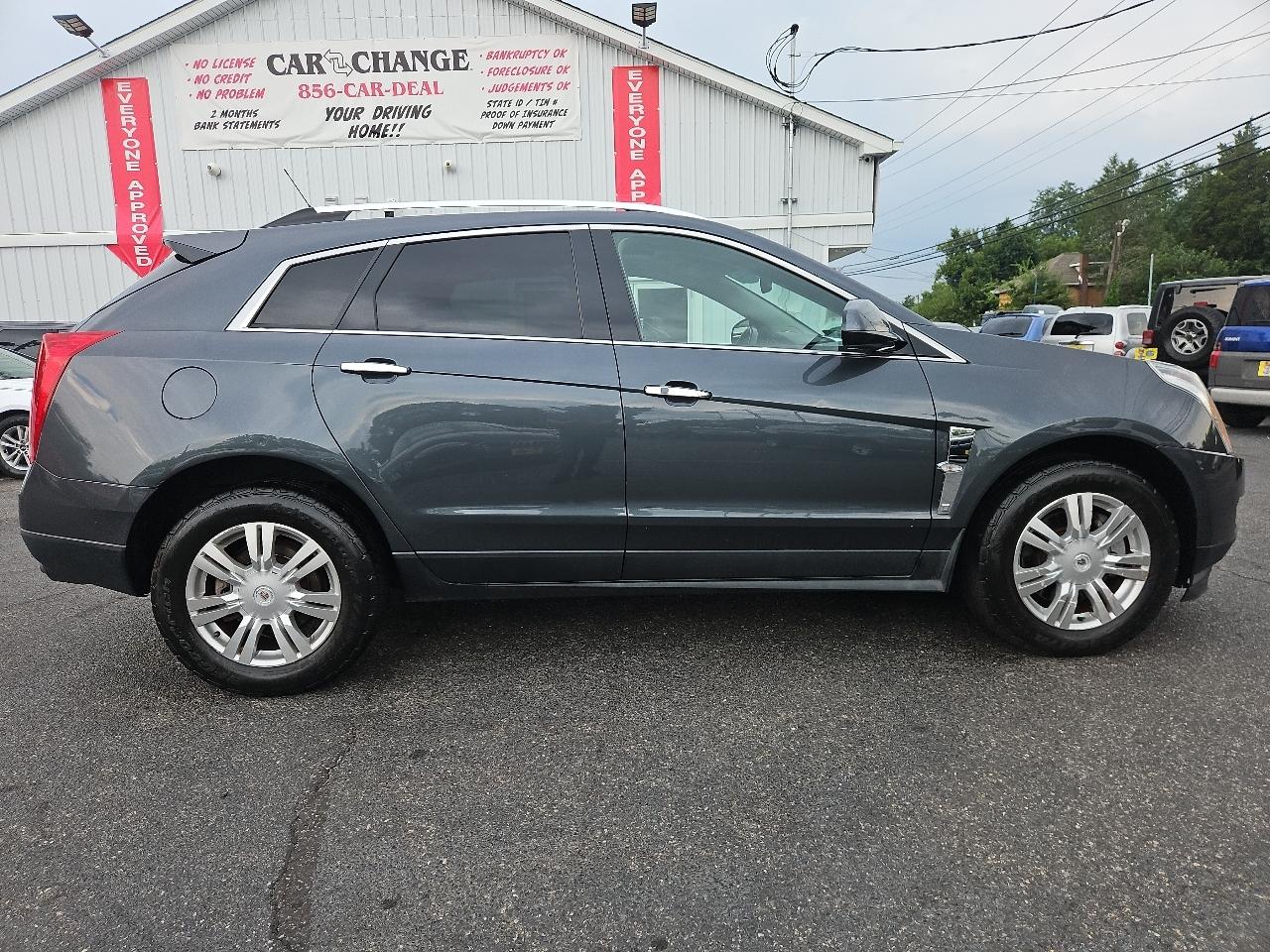 Cadillac SRX Luxury 2012