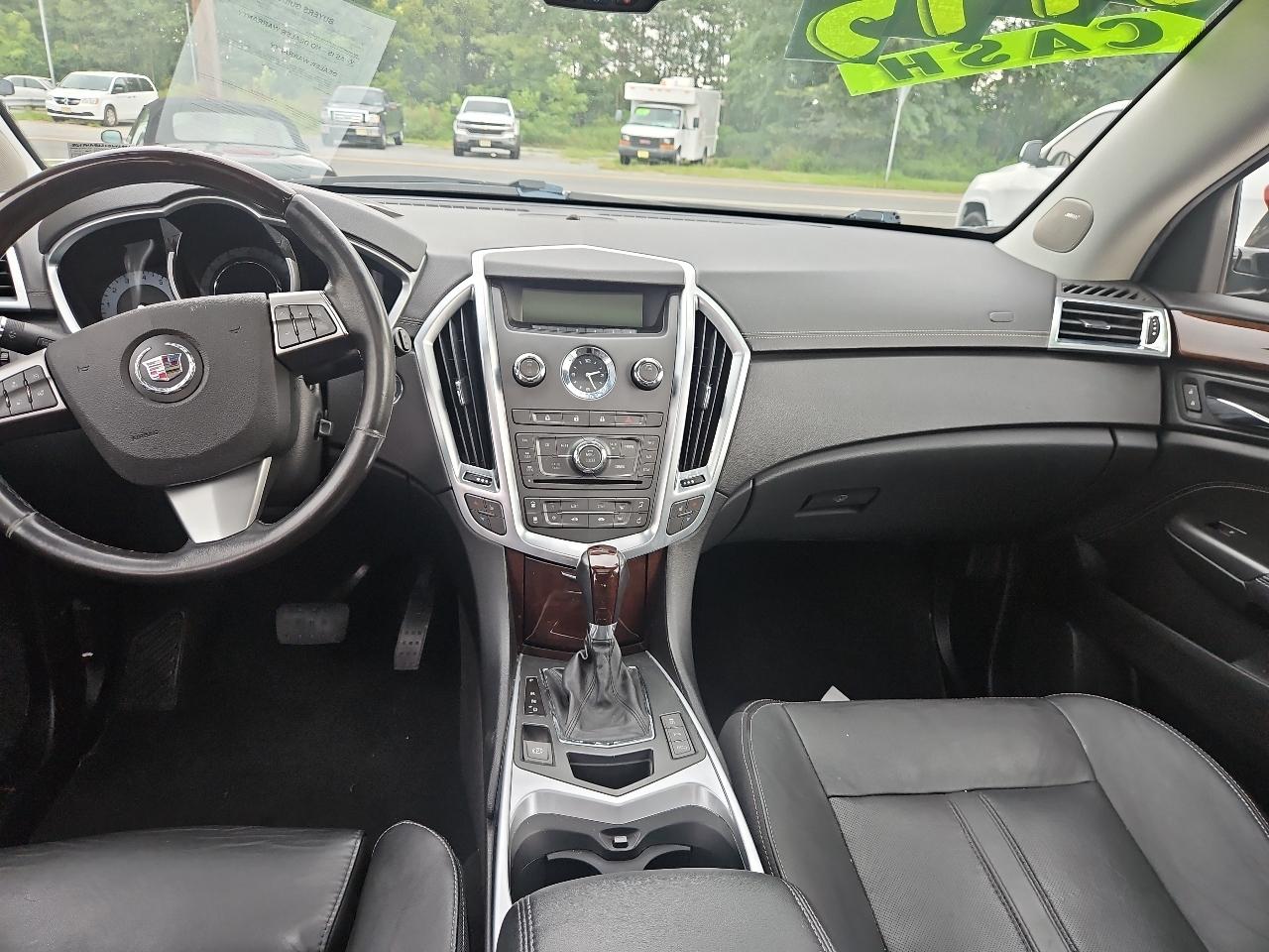 Cadillac SRX Luxury 2012
