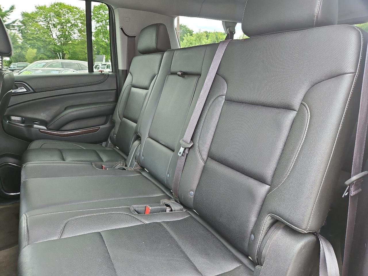 GMC Yukon XL SLT 1/2 Ton 4WD 2015