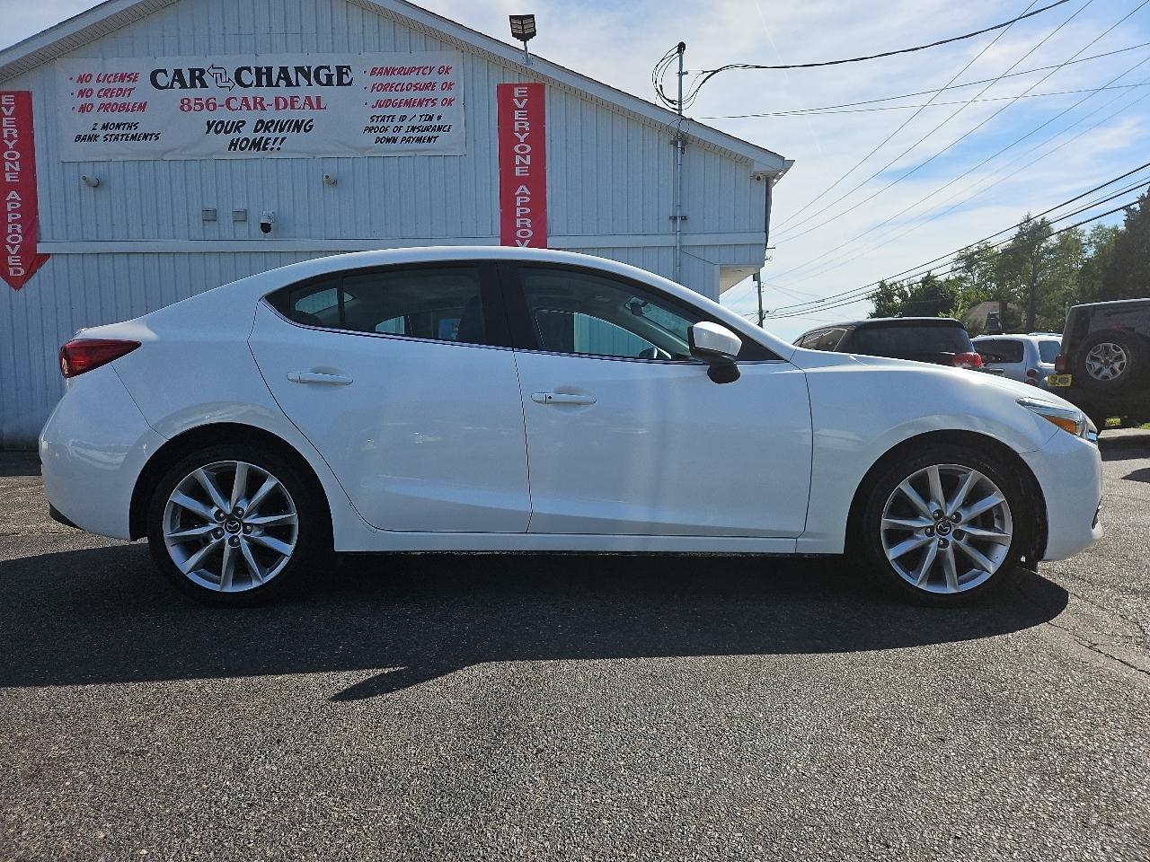 Mazda MAZDA3 i Touring AT 4-Door 2017