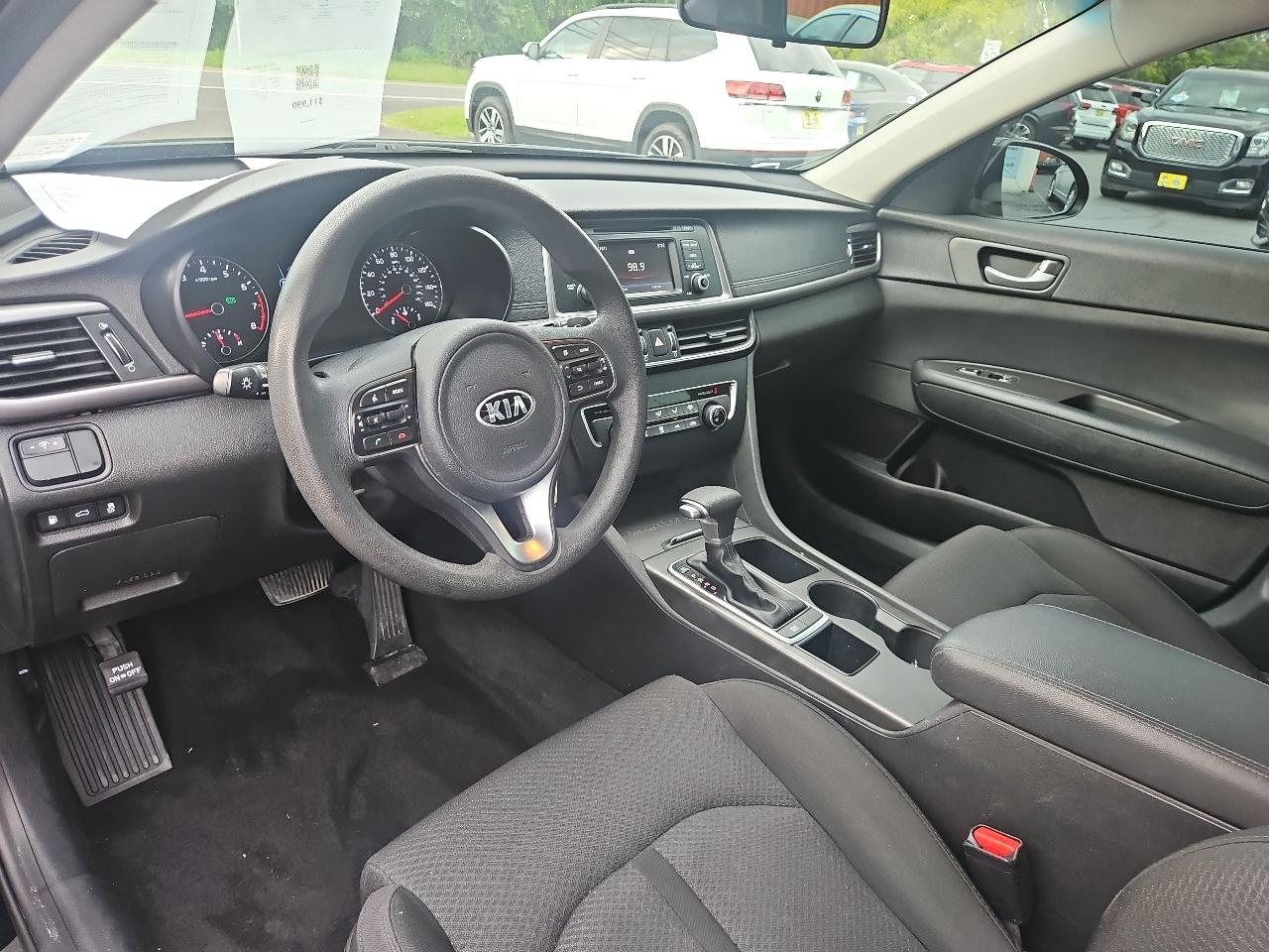 Kia Optima LX 2017