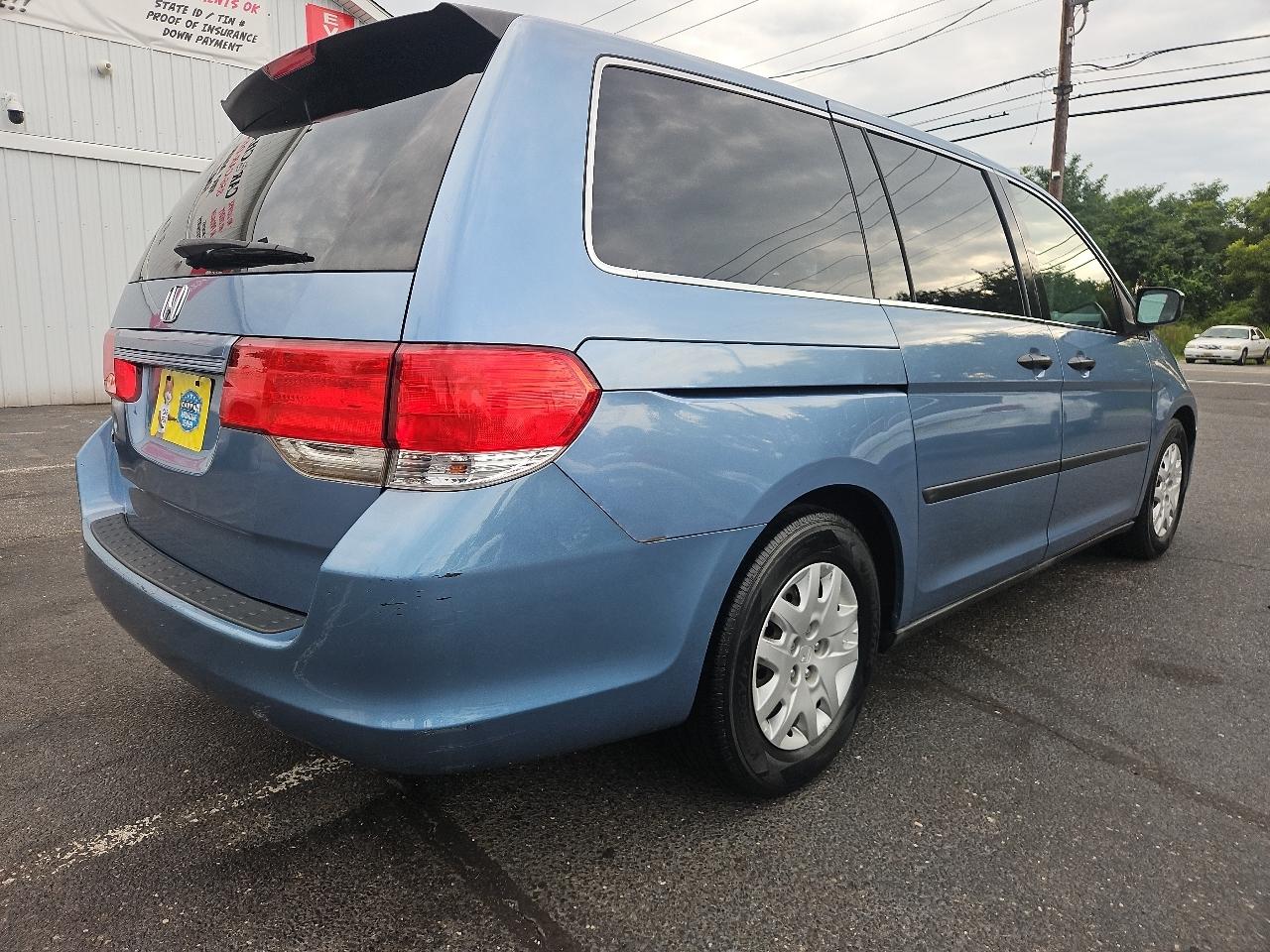 Honda Odyssey LX 2010