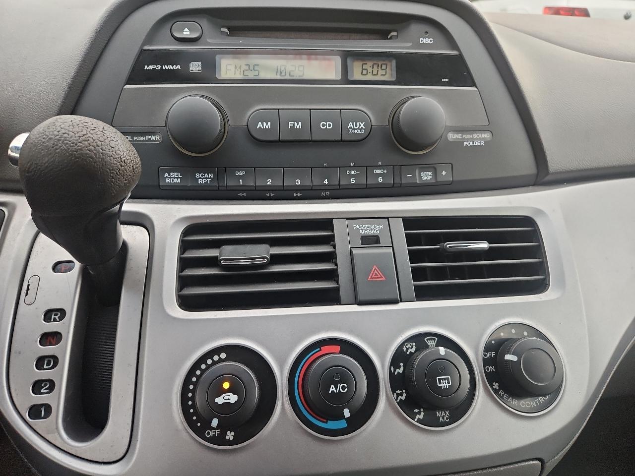 Honda Odyssey LX 2010