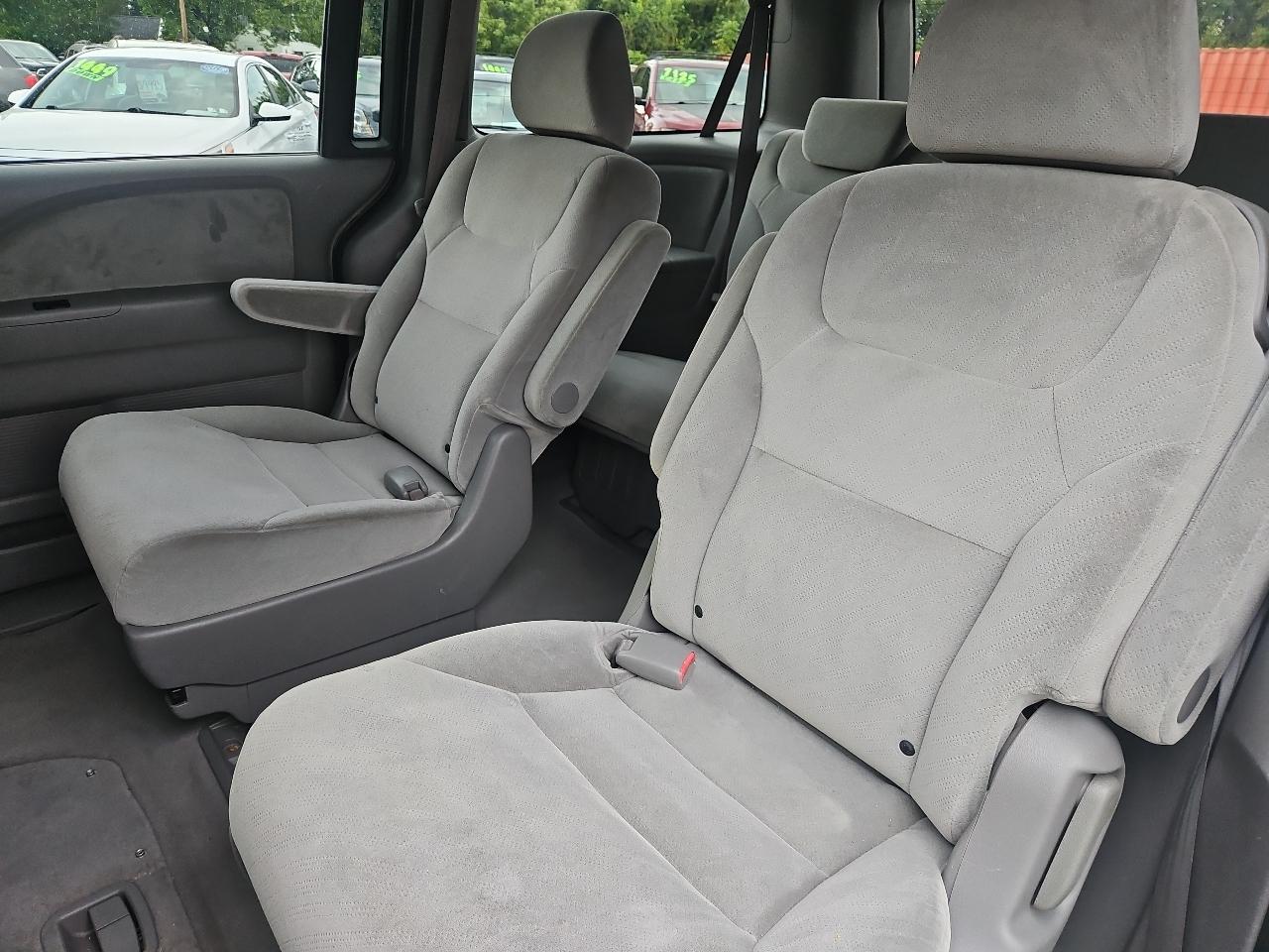 Honda Odyssey LX 2010