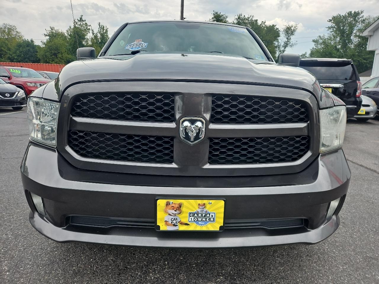 RAM 1500 Tradesman Quad Cab 4WD 2016