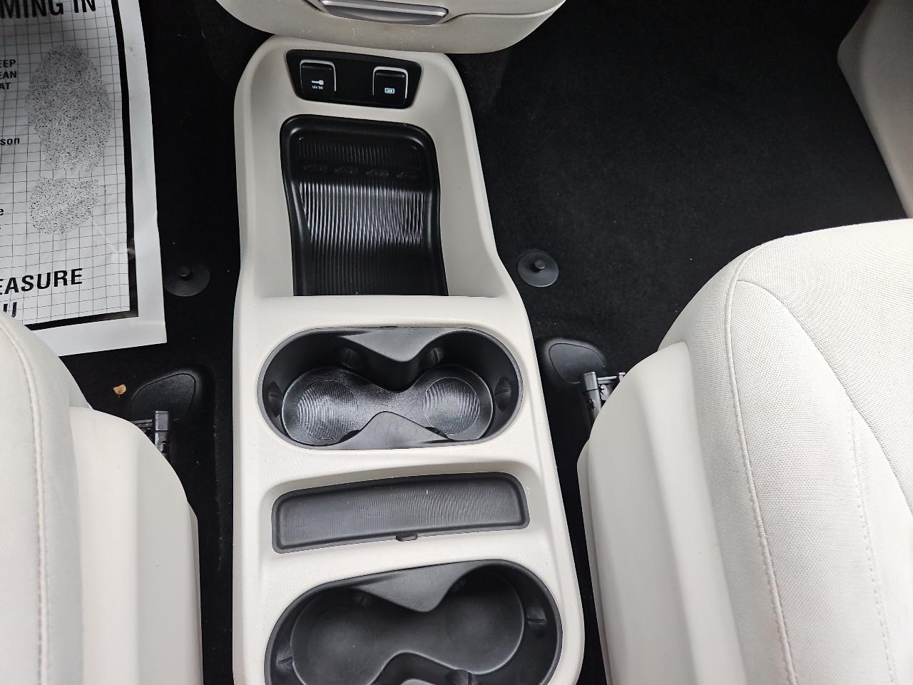 Chrysler Pacifica Touring 2017