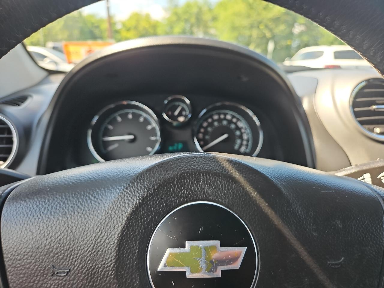 Chevrolet Captiva Sport 1LT FWD 2013