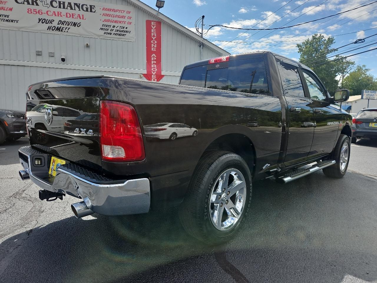 RAM 1500 SLT Quad Cab 4WD 2011