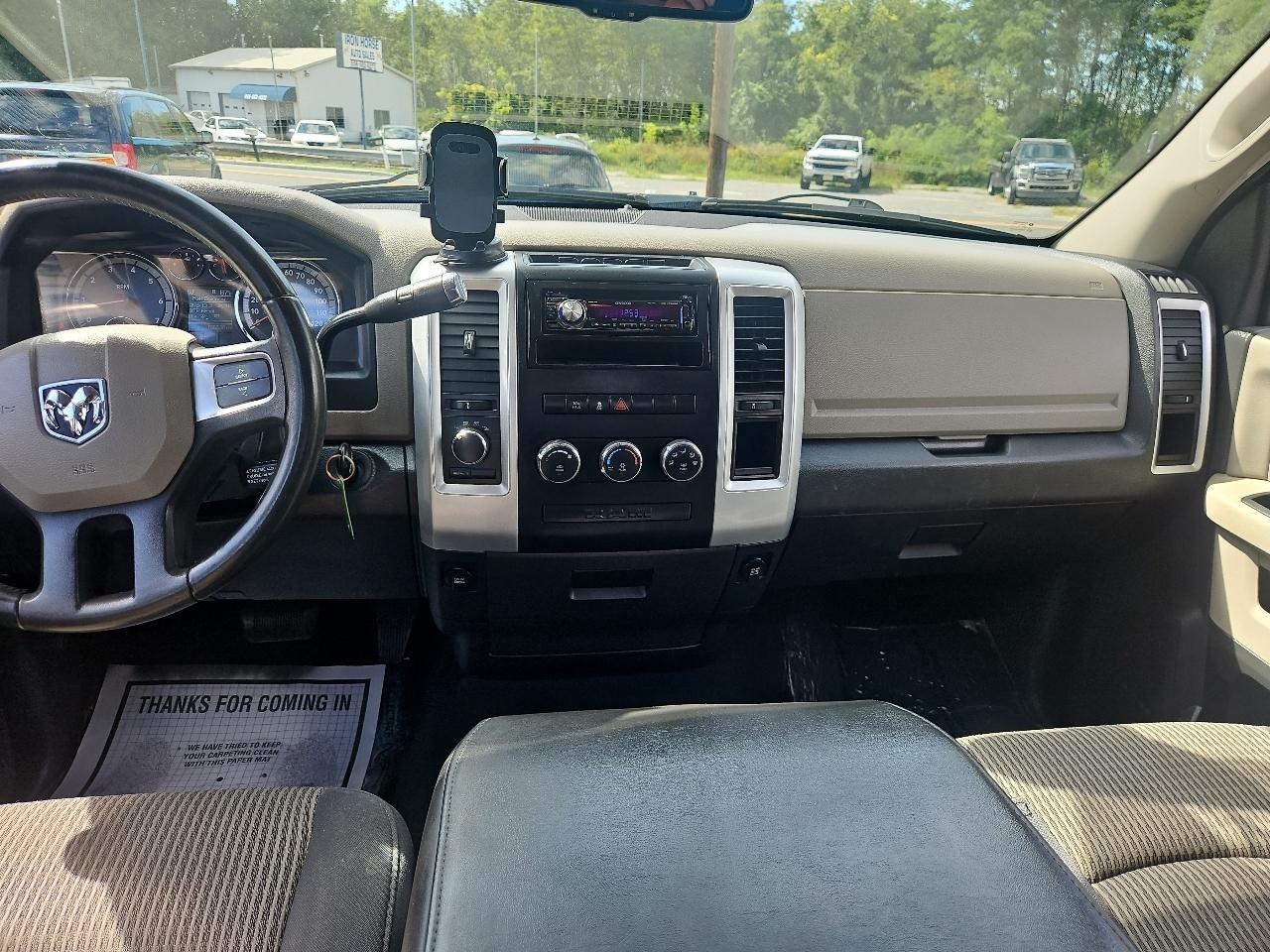 RAM 1500 SLT Quad Cab 4WD 2011