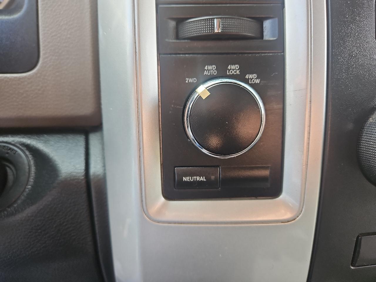 RAM 1500 SLT Quad Cab 4WD 2011