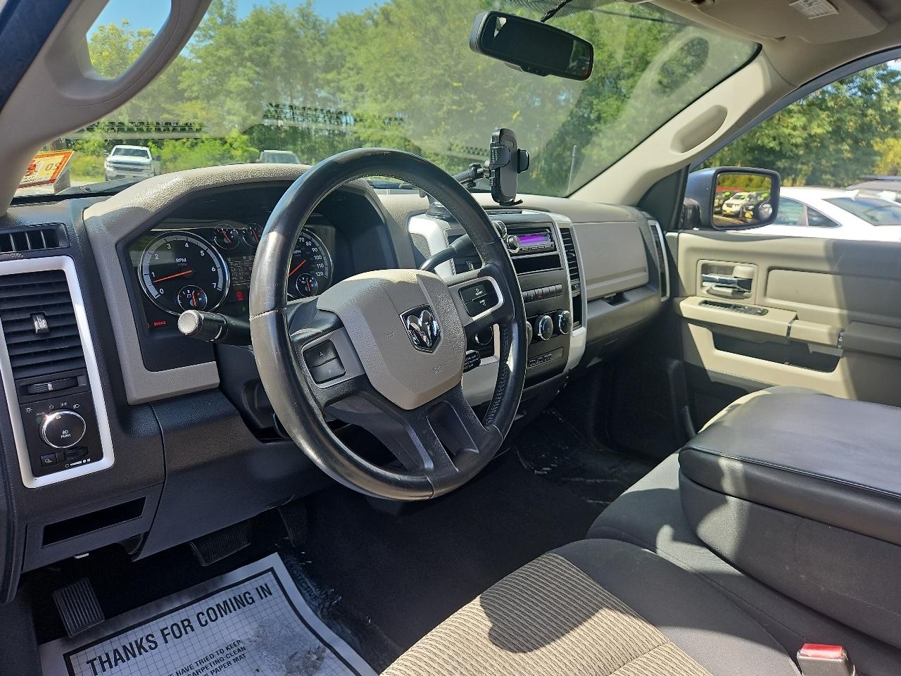 RAM 1500 SLT Quad Cab 4WD 2011