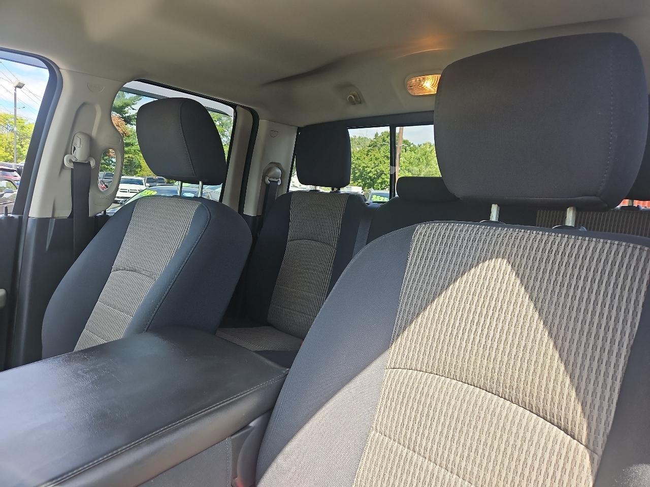 RAM 1500 SLT Quad Cab 4WD 2011