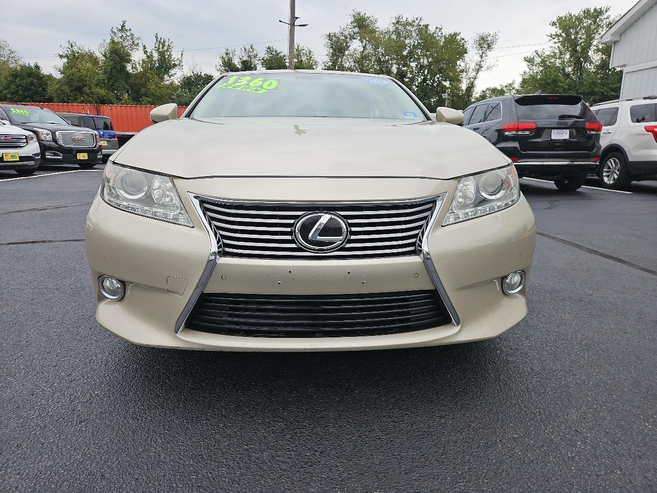 Lexus ES 350 Sedan 2013