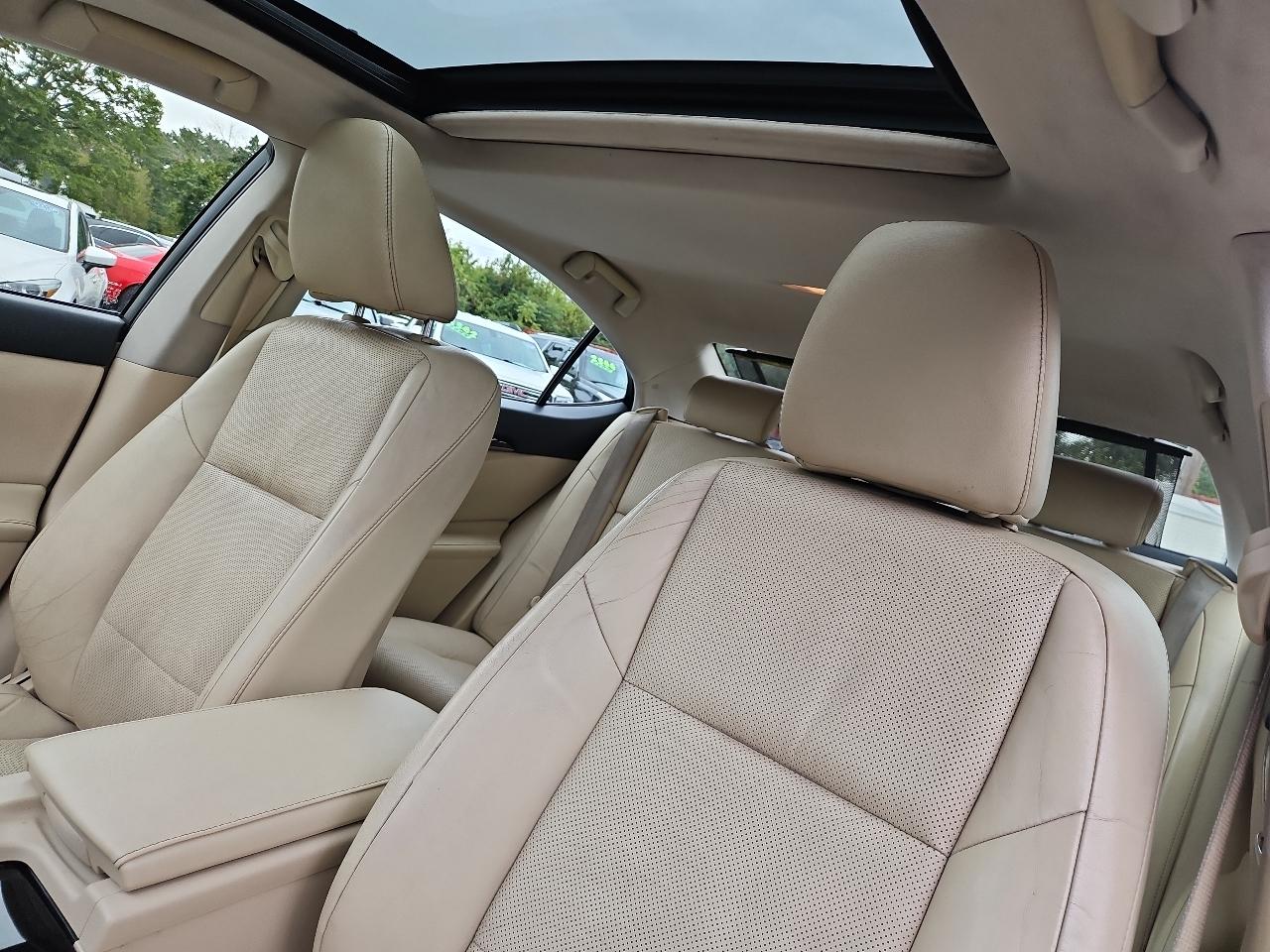Lexus ES 350 Sedan 2013
