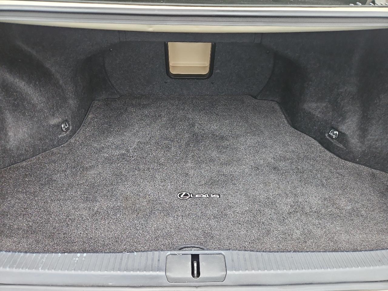 Lexus ES 350 Sedan 2013