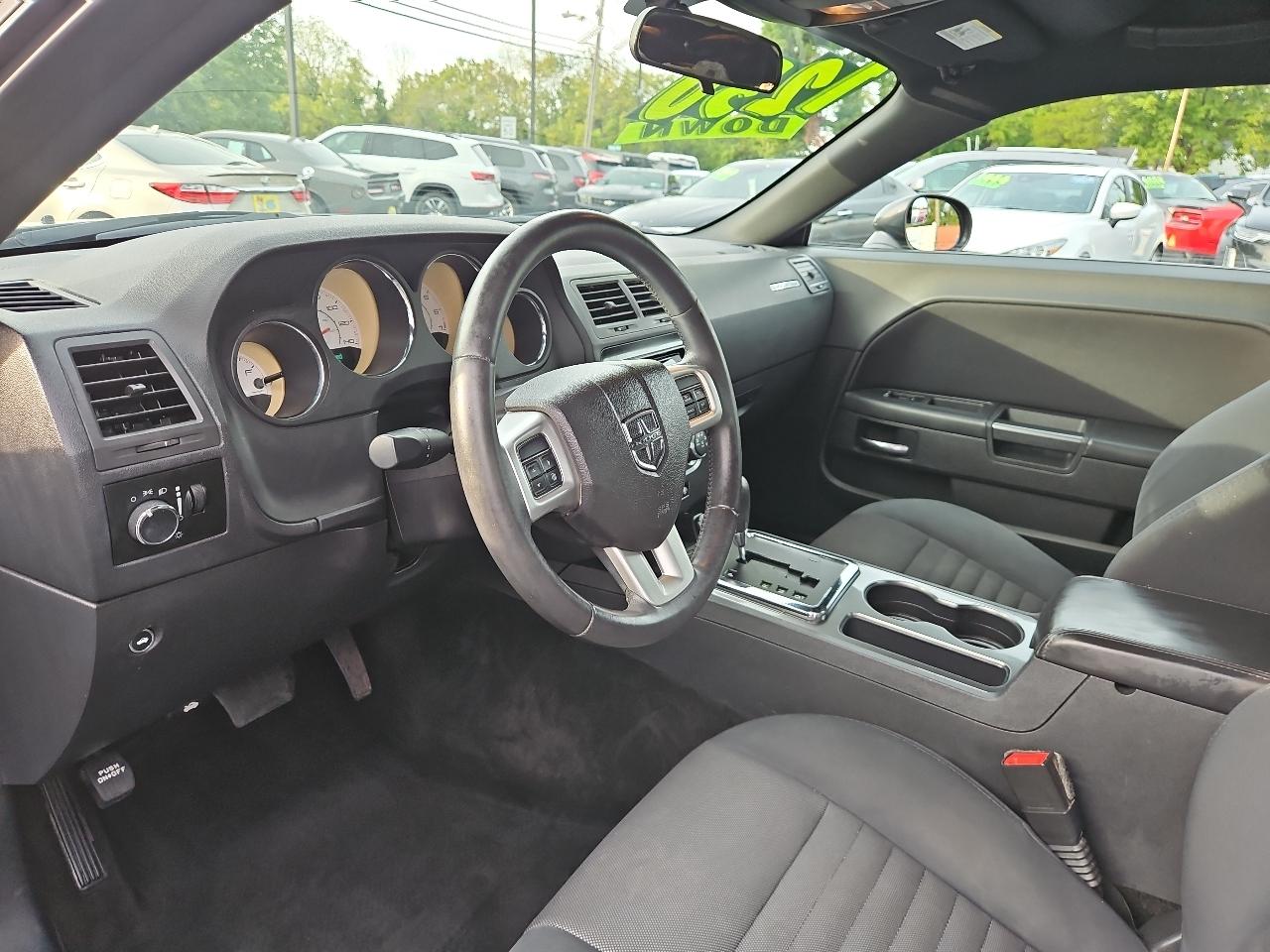 Dodge Challenger SXT 2013