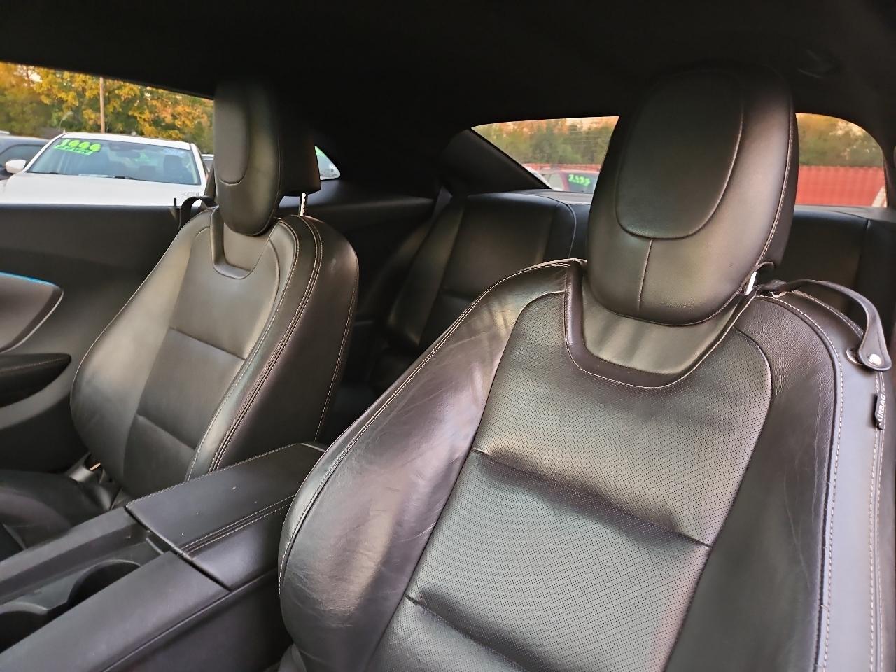 Chevrolet Camaro 2LT Coupe 2011