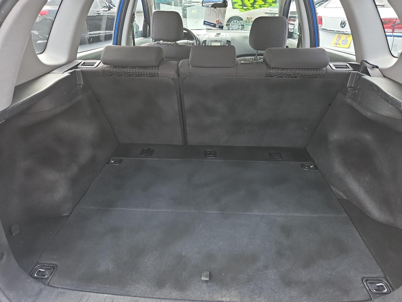 Hyundai Elantra Touring SE Manual 2010