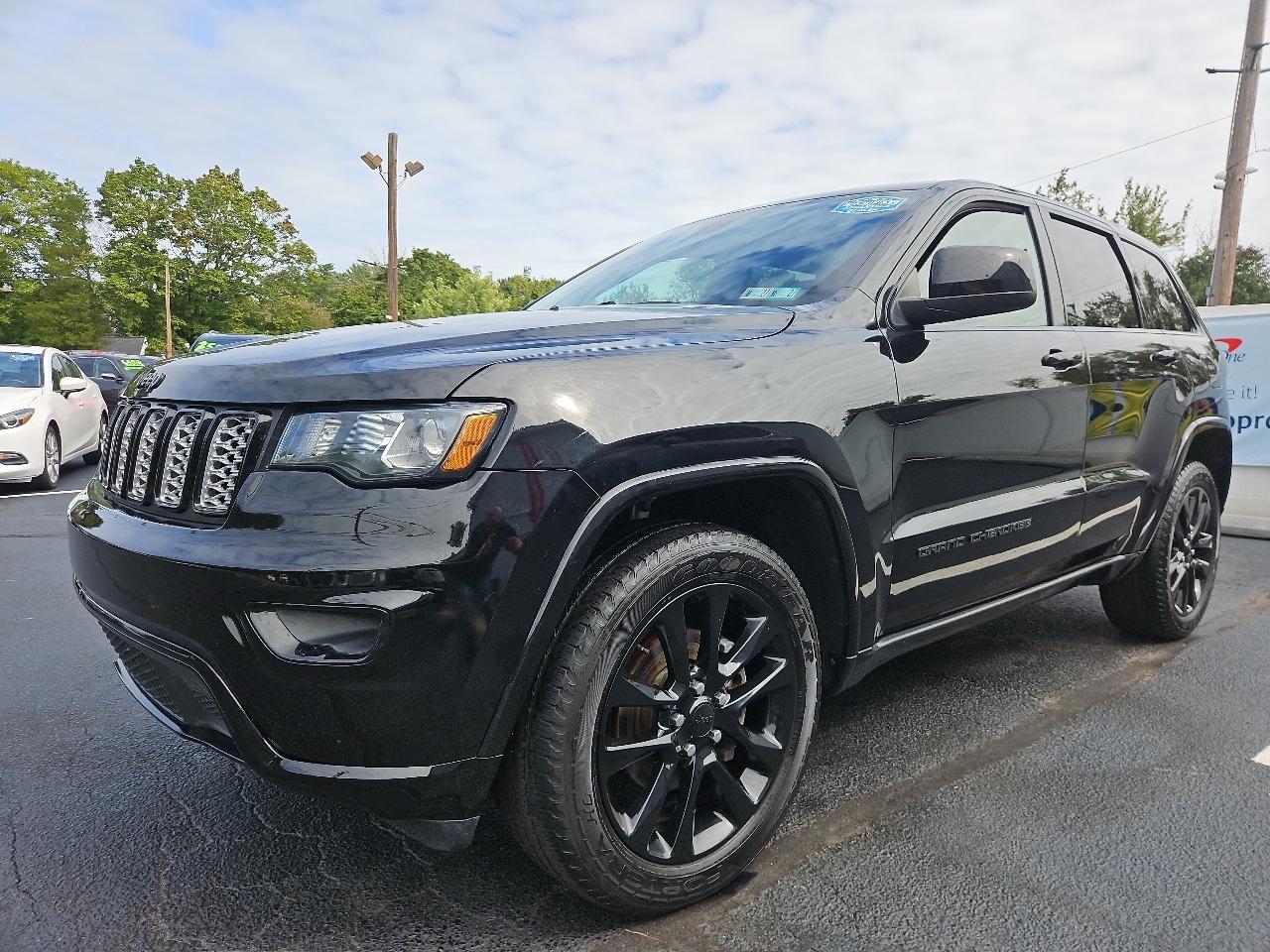 Jeep Grand Cherokee Laredo 4WD 2018