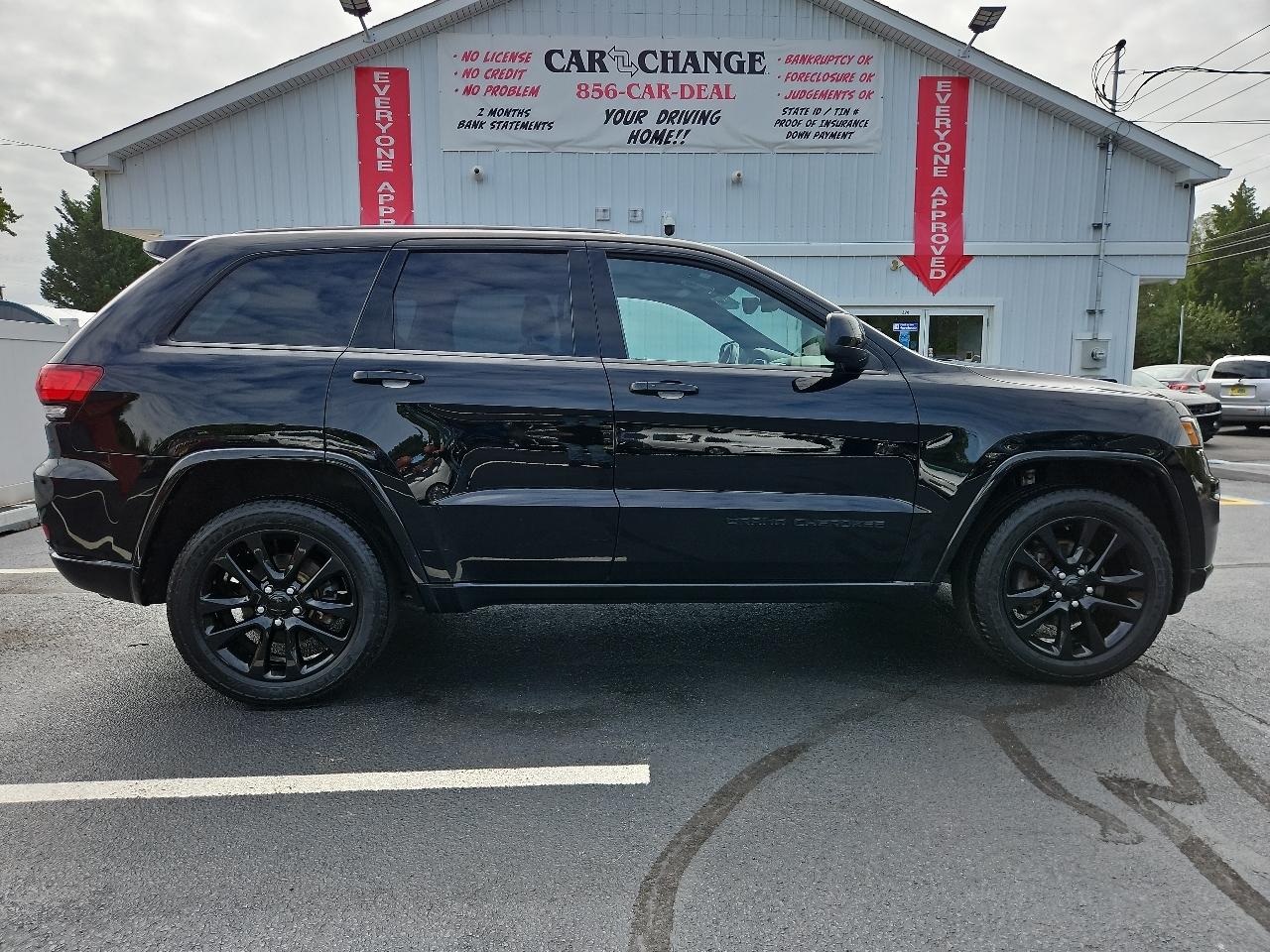 Jeep Grand Cherokee Laredo 4WD 2018