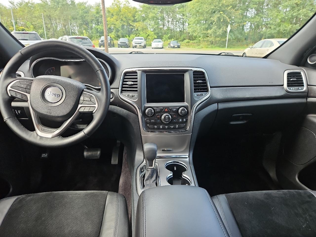 Jeep Grand Cherokee Laredo 4WD 2018