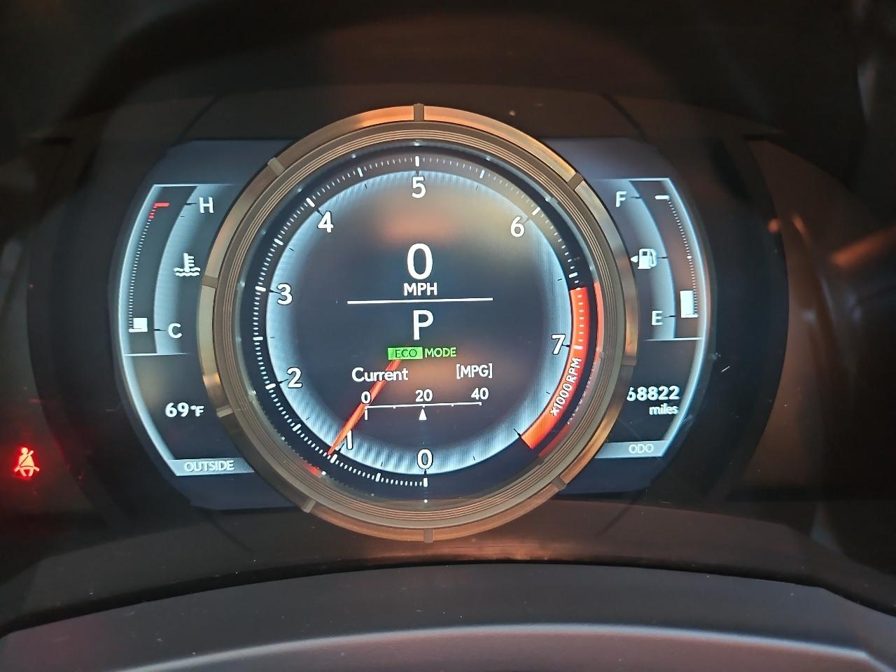 Lexus IS 300 AWD 2016