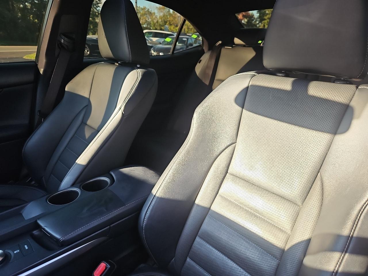 Lexus IS 300 AWD 2016