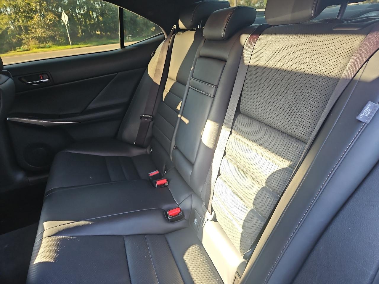 Lexus IS 300 AWD 2016
