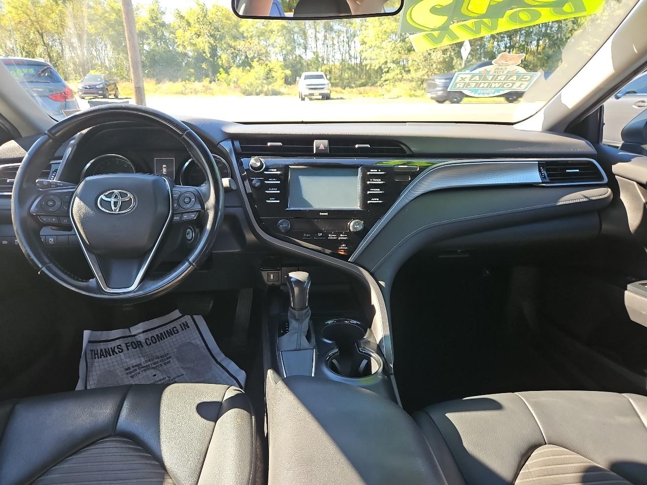 Toyota Camry SE 2020