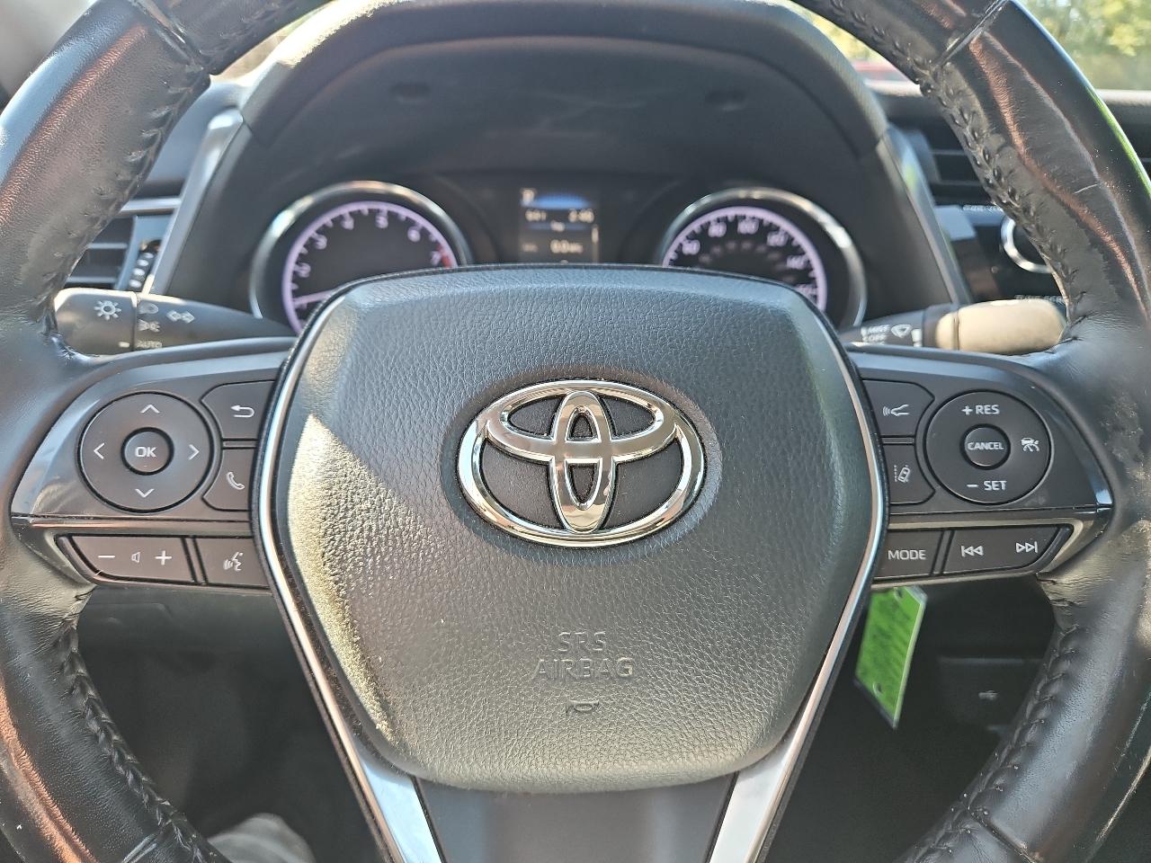 Toyota Camry SE 2020