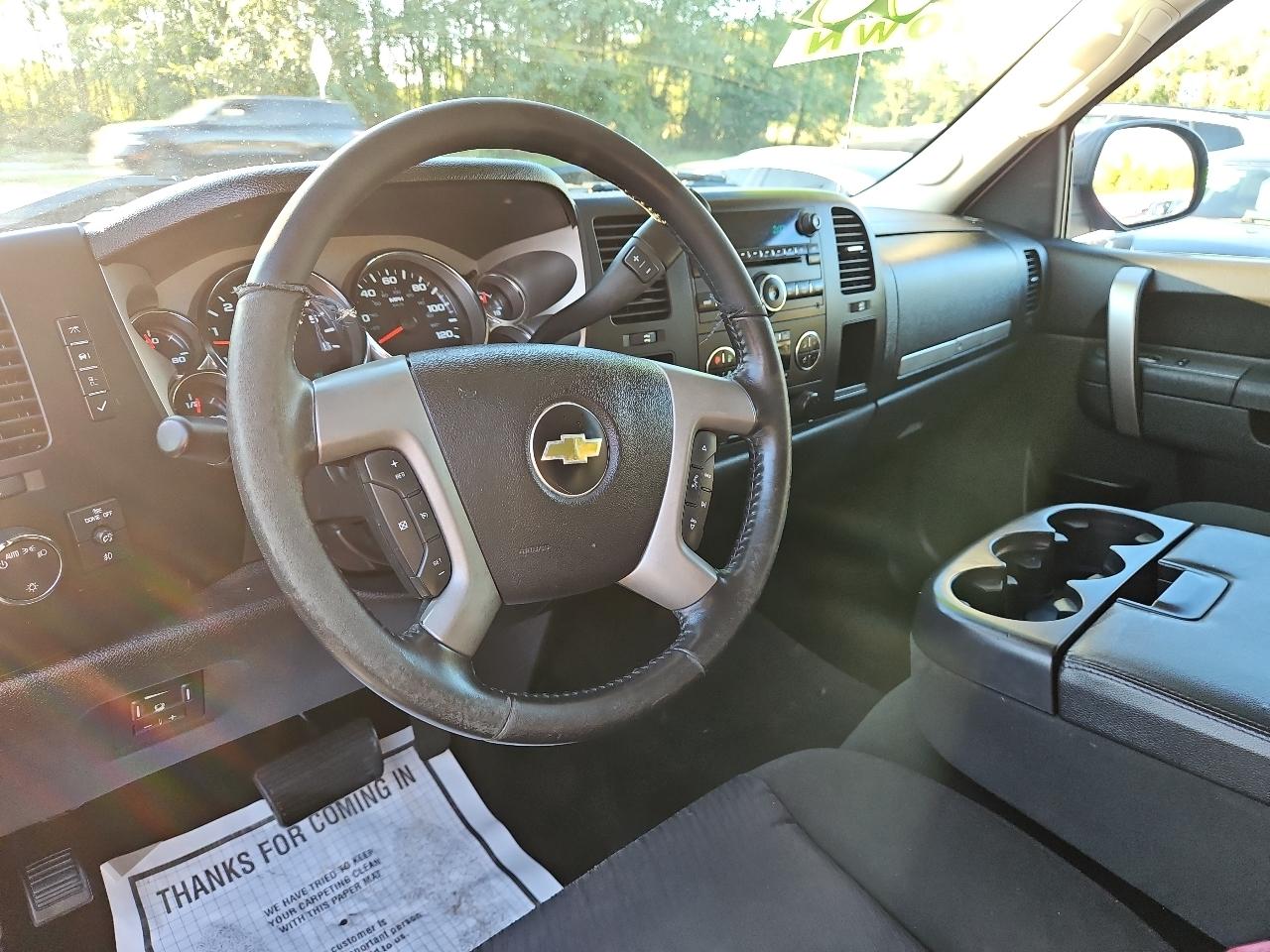 Chevrolet Silverado 2500HD LT Crew Cab 2WD 2013